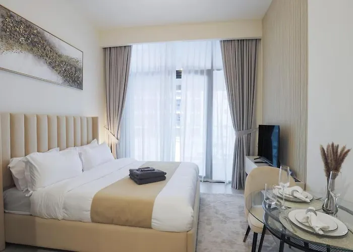 Elegant Studio In Azizi Riviera